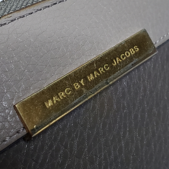 Marc by Marc Jacobs Wristlet - Picture 2 of 4